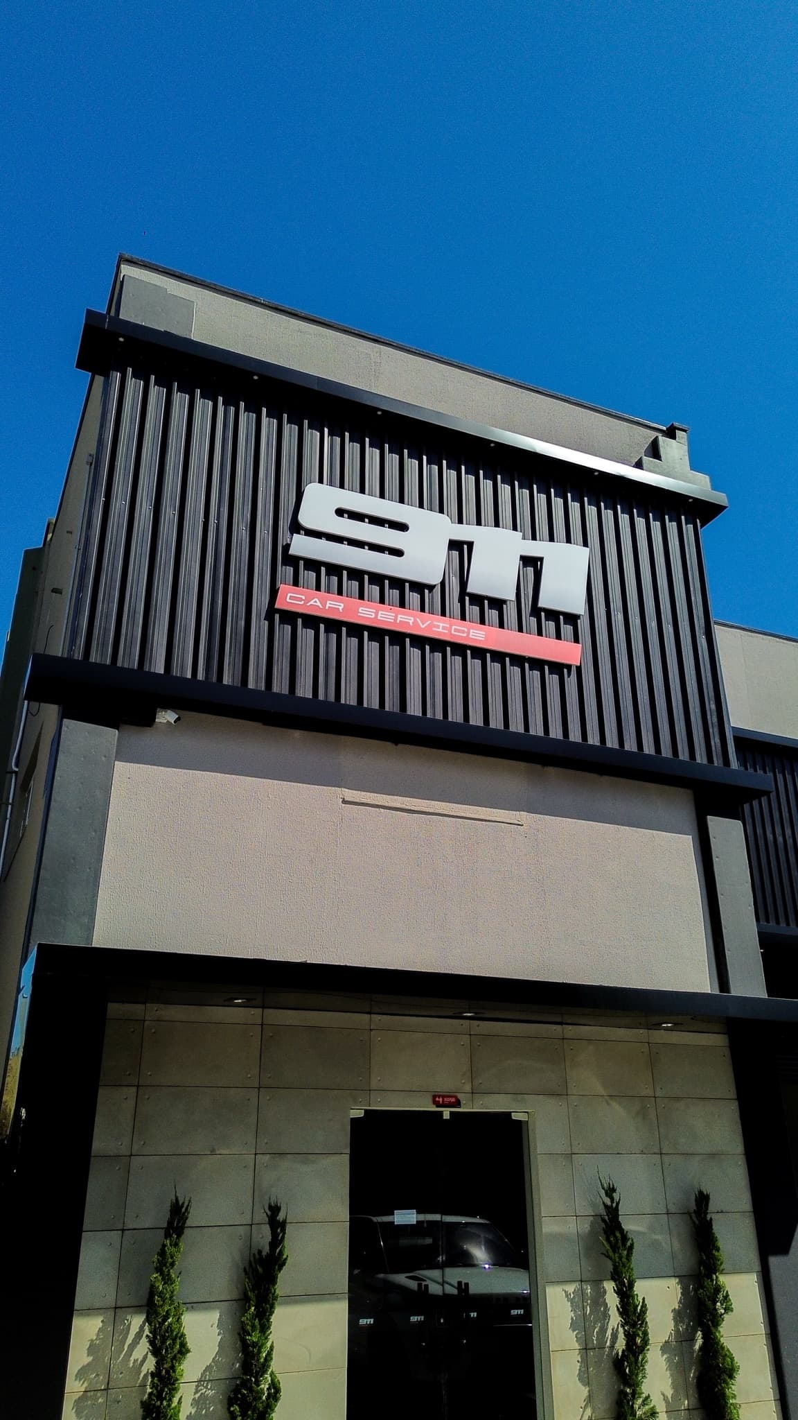 Fachada 911 Car Service